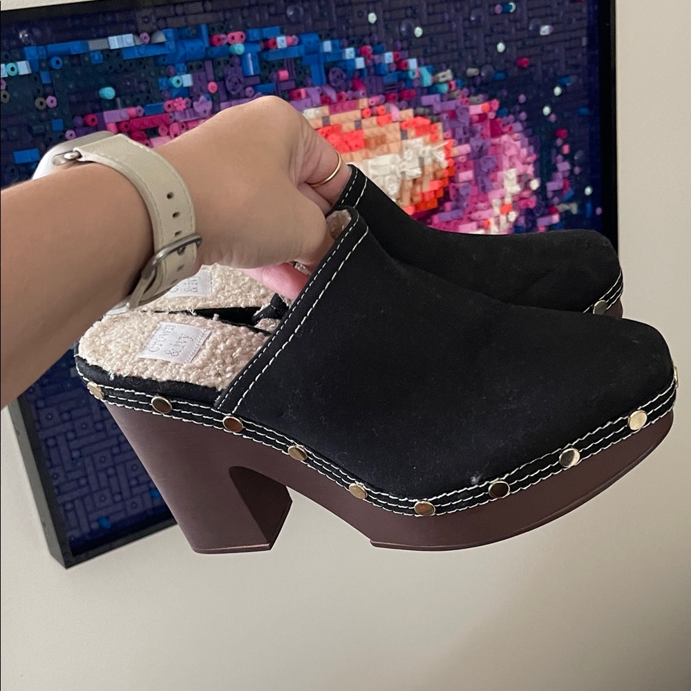 Crown & Ivy Black Mules with Shearling Lining